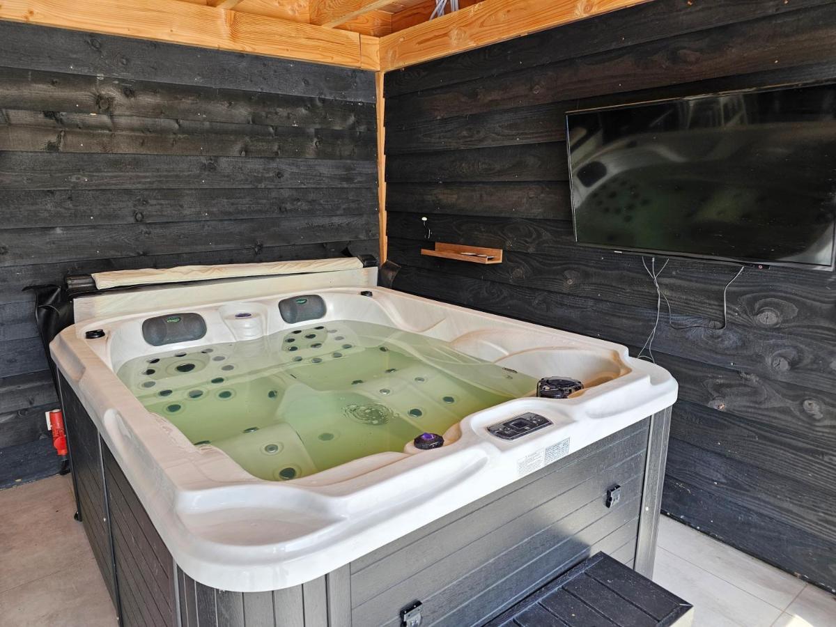 Vila Ham Annex Met Prive Jacuzzi Almelo Exteriér fotografie